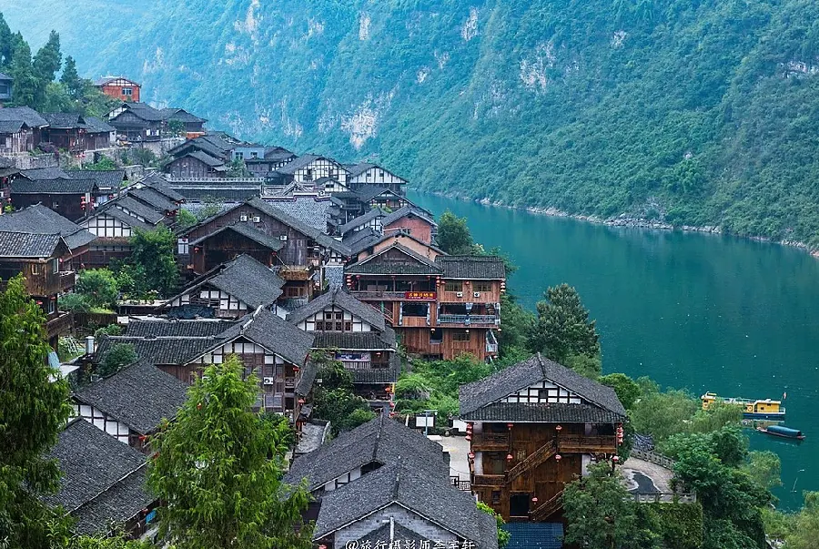 重庆古镇游：安居、涞滩与中山示意图